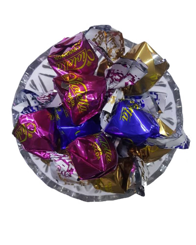 شکلات یکسر پیچ فرمند فله ویولتا وزن 200گرمی